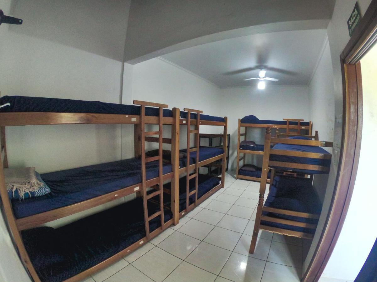 Armo Pub Hostel *